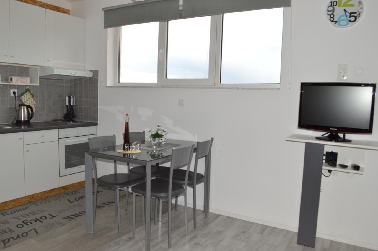 Apartman Luka Kaštela Eksteriør bilde