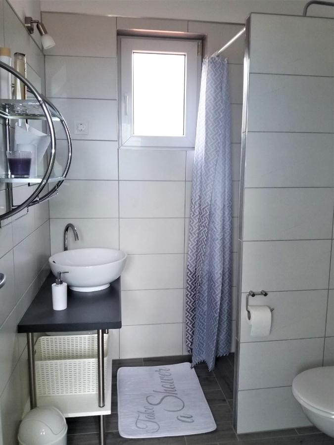 Apartman Luka Kaštela Eksteriør bilde