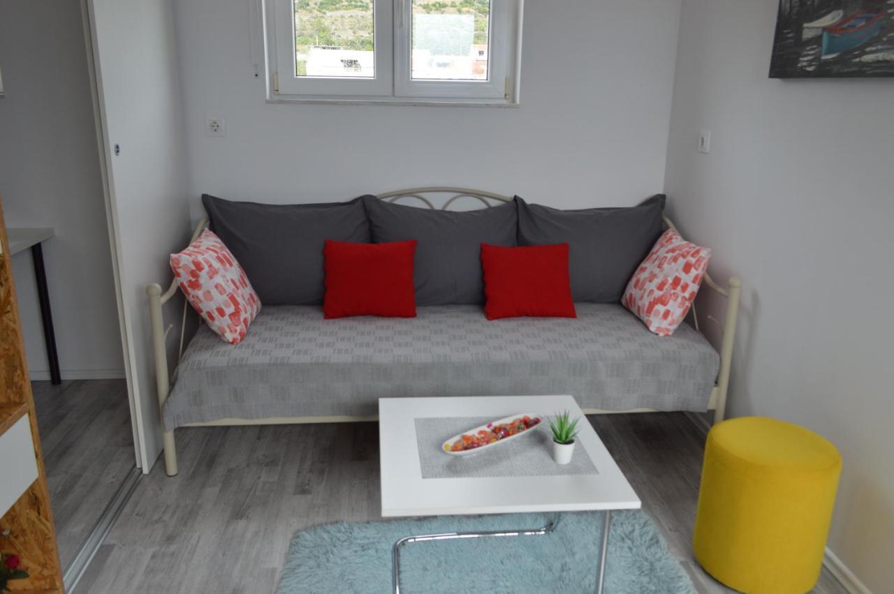 Apartman Luka Kaštela Eksteriør bilde