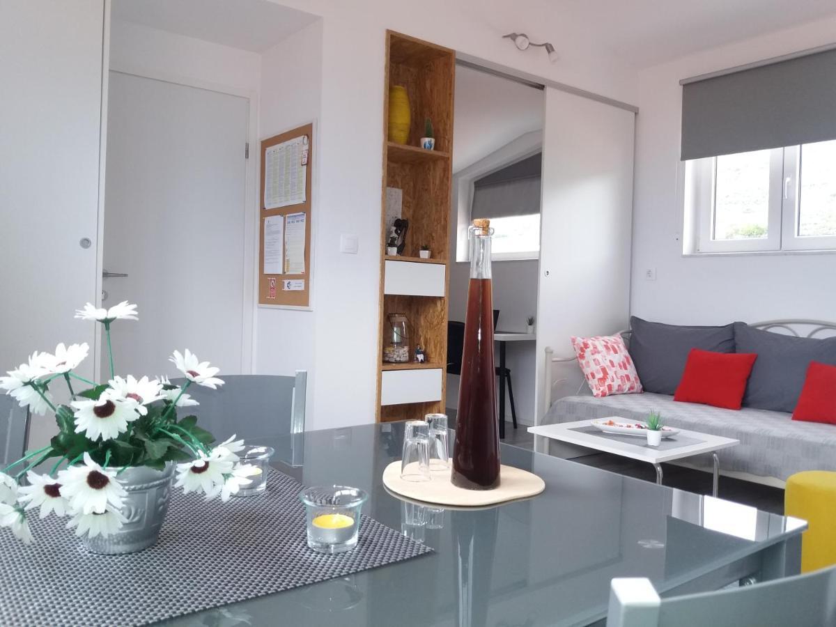 Apartman Luka Kaštela Eksteriør bilde