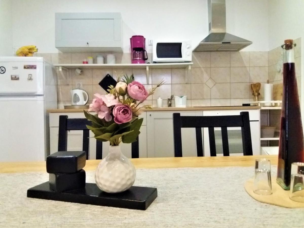 Apartman Luka Kaštela Eksteriør bilde