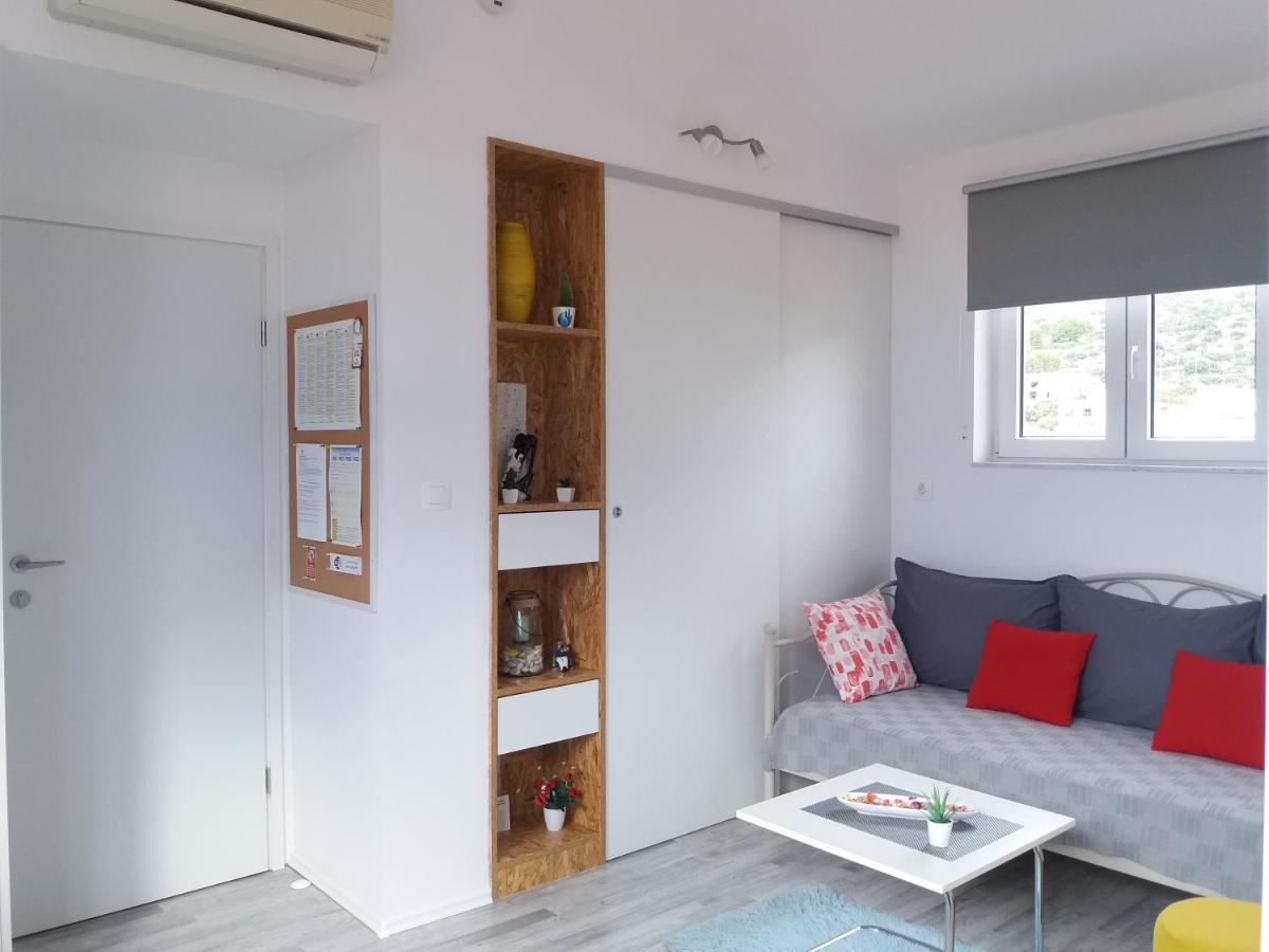 Apartman Luka Kaštela Eksteriør bilde