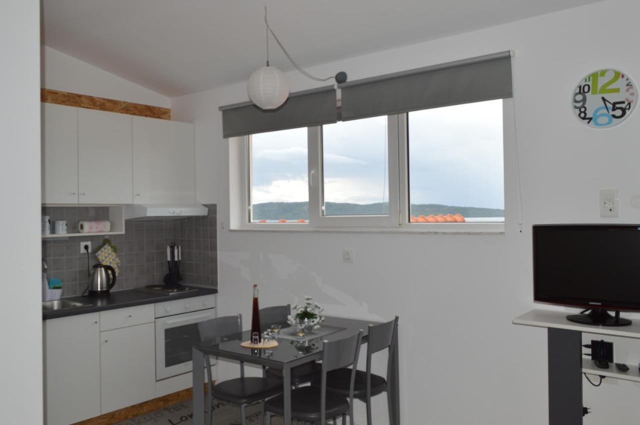 Apartman Luka Kaštela Eksteriør bilde