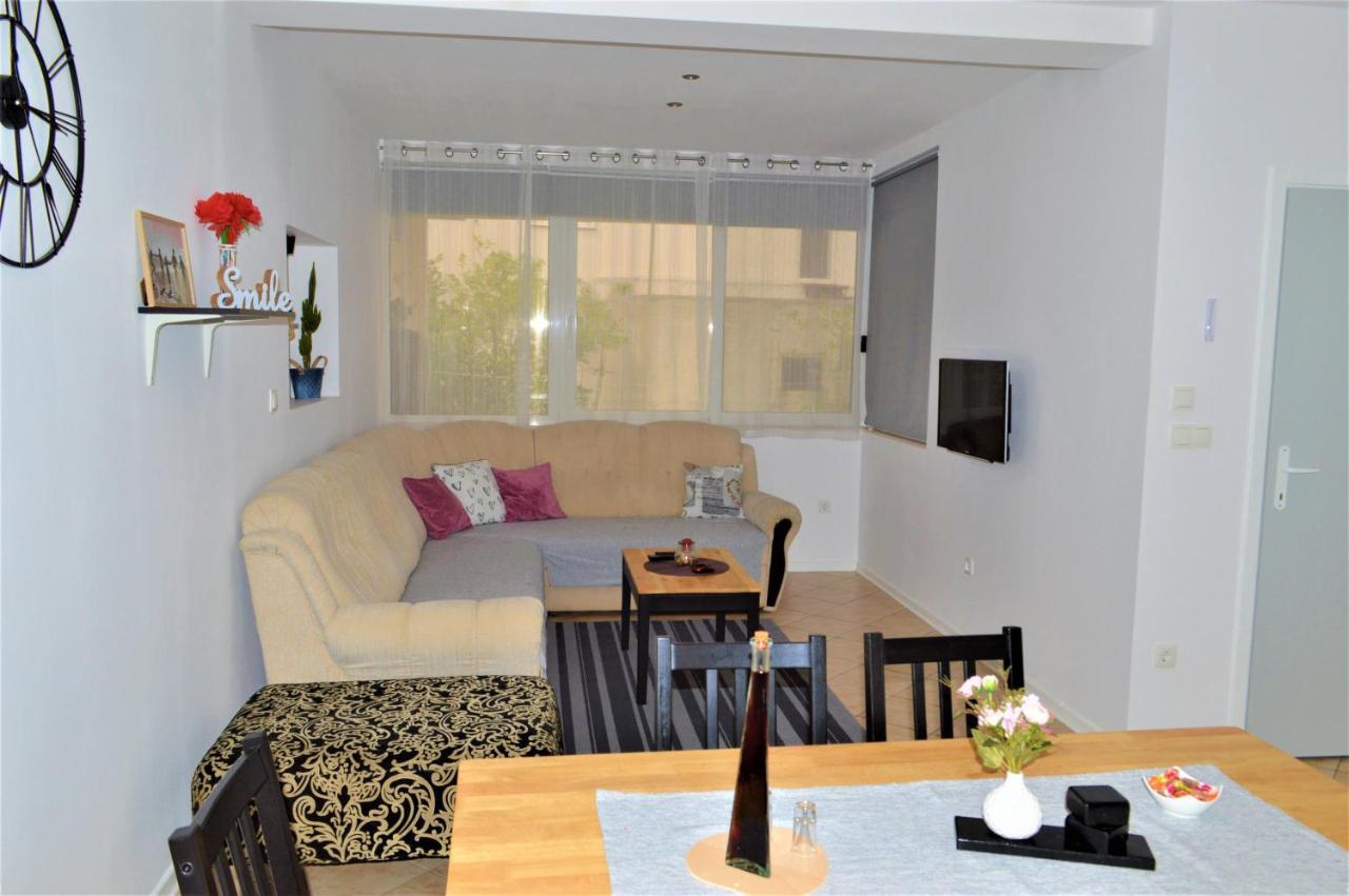 Apartman Luka Kaštela Eksteriør bilde
