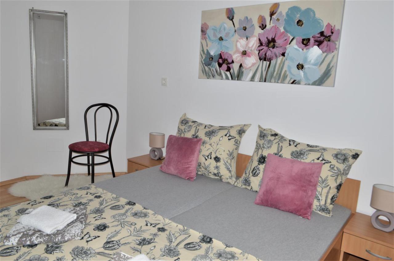 Apartman Luka Kaštela Eksteriør bilde