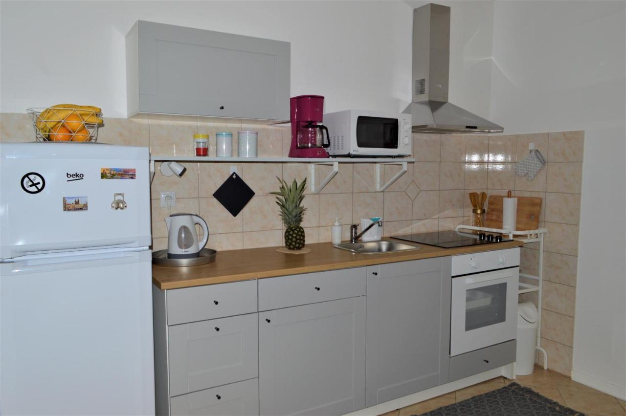 Apartman Luka Kaštela Eksteriør bilde